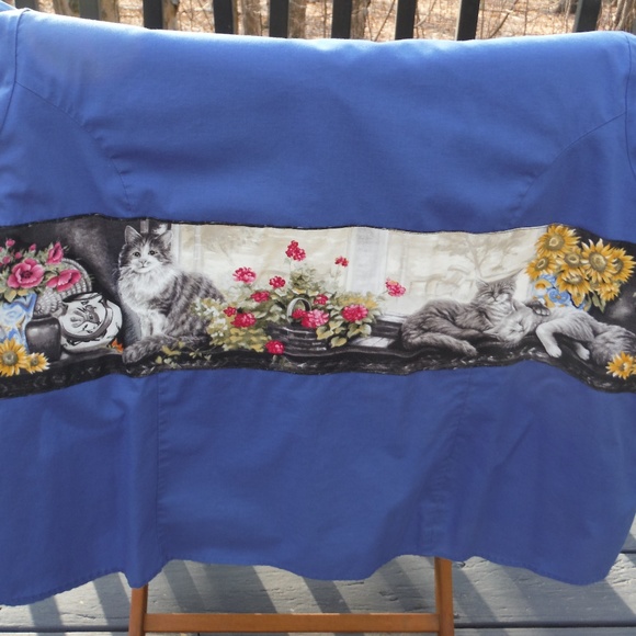 Lee - upcycled Tops - Cats & Flowers on Unique Women's 4X Lee Blouse